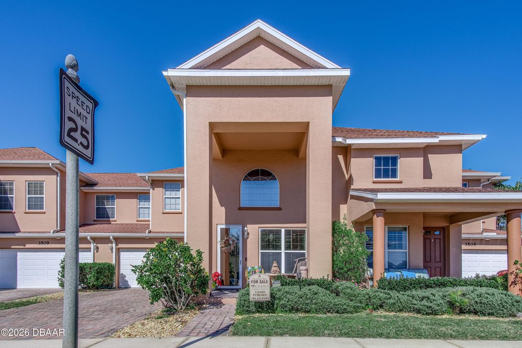 3507 SE Casalta Circle, New Smyrna Beach, FL 32168
