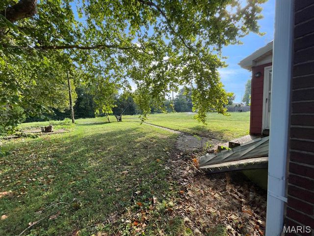 2007 W A Street, Belleville, IL 62226