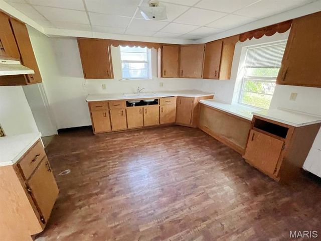 2007 W A Street, Belleville, IL 62226