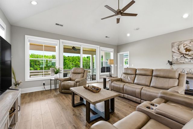 313 Harbour View Dr., Myrtle Beach, SC 29579