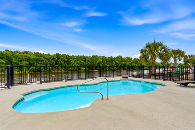 313 Harbour View Dr., Myrtle Beach, SC 29579