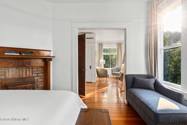 6955 Apple Alley, Bonners Ferry, ID 83805