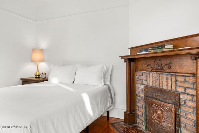 6955 Apple Alley, Bonners Ferry, ID 83805