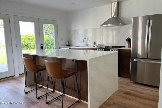 6955 Apple Alley, Bonners Ferry, ID 83805