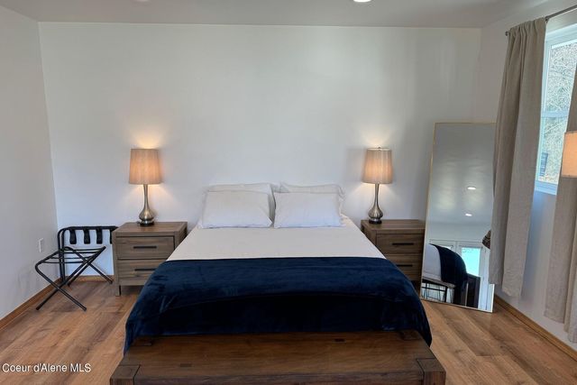 6955 Apple Alley, Bonners Ferry, ID 83805