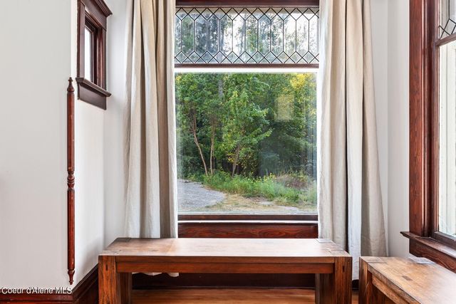 6955 Apple Alley, Bonners Ferry, ID 83805