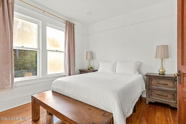 6955 Apple Alley, Bonners Ferry, ID 83805