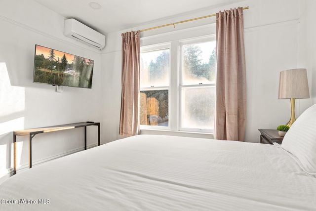 6955 Apple Alley, Bonners Ferry, ID 83805