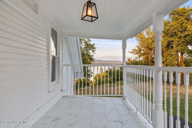 6955 Apple Alley, Bonners Ferry, ID 83805