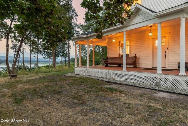 6955 Apple Alley, Bonners Ferry, ID 83805