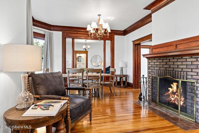 6955 Apple Alley, Bonners Ferry, ID 83805