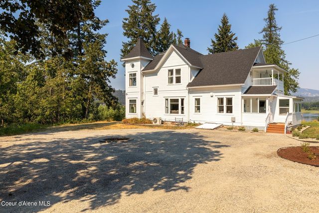 6955 Apple Alley, Bonners Ferry, ID 83805