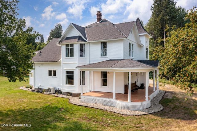 6955 Apple Alley, Bonners Ferry, ID 83805