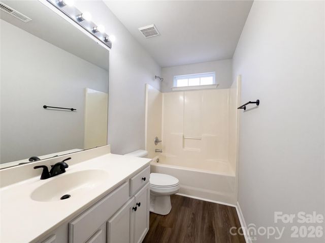 304 Valerie Drive, Lincolnton, NC 28092