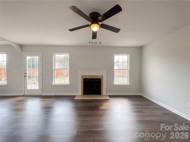 304 Valerie Drive, Lincolnton, NC 28092