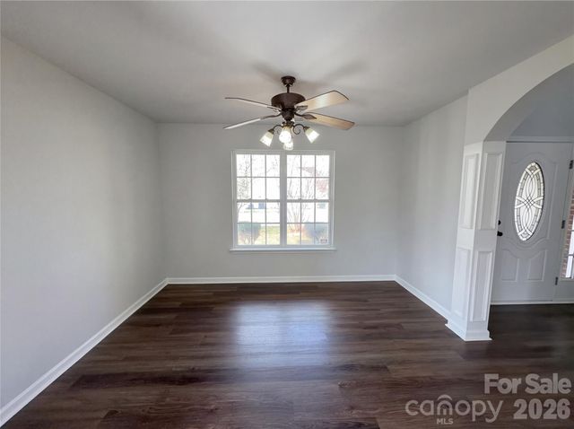 304 Valerie Drive, Lincolnton, NC 28092