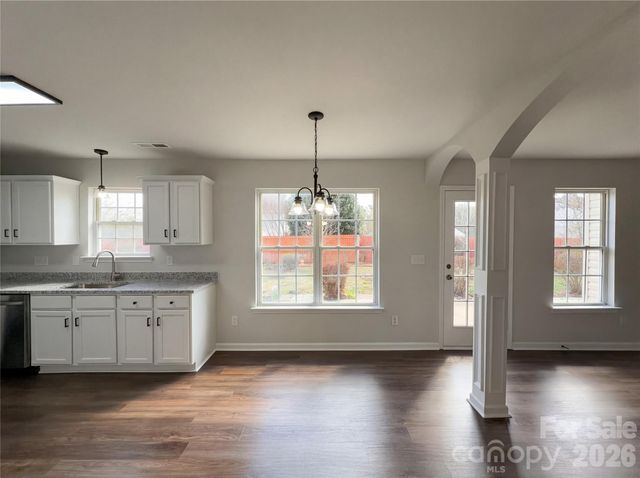 304 Valerie Drive, Lincolnton, NC 28092