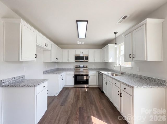 304 Valerie Drive, Lincolnton, NC 28092