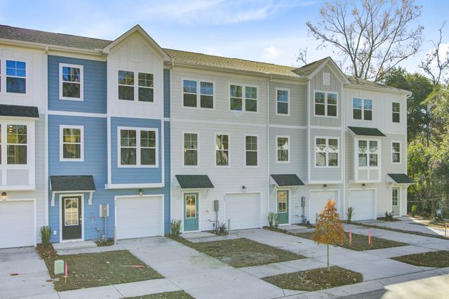 447 Caledon Court, Johns Island, SC 29455