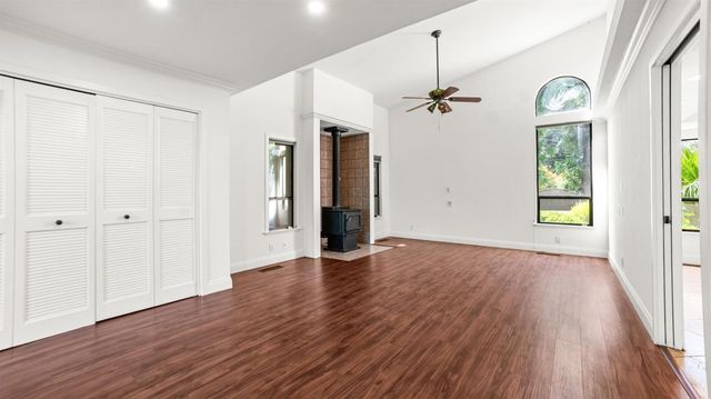 3635 Country Club Blvd, Stockton, CA 95204
