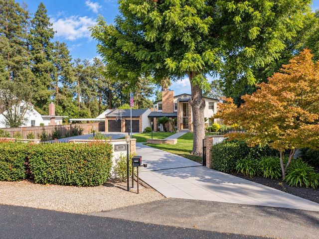 3635 Country Club Blvd, Stockton, CA 95204