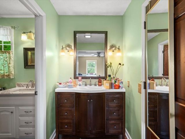 1005 Rocky Lane, Dalton, GA 30720