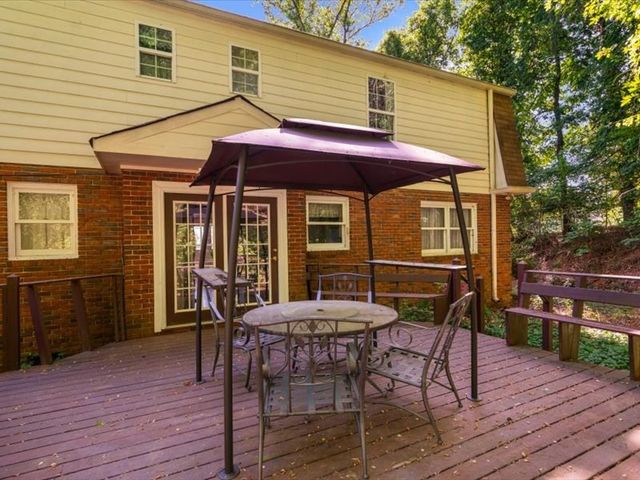 1005 Rocky Lane, Dalton, GA 30720