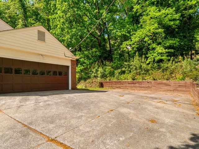 1005 Rocky Lane, Dalton, GA 30720