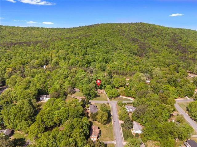 1005 Rocky Lane, Dalton, GA 30720