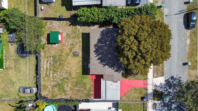 10325 149, Miami, FL 33176