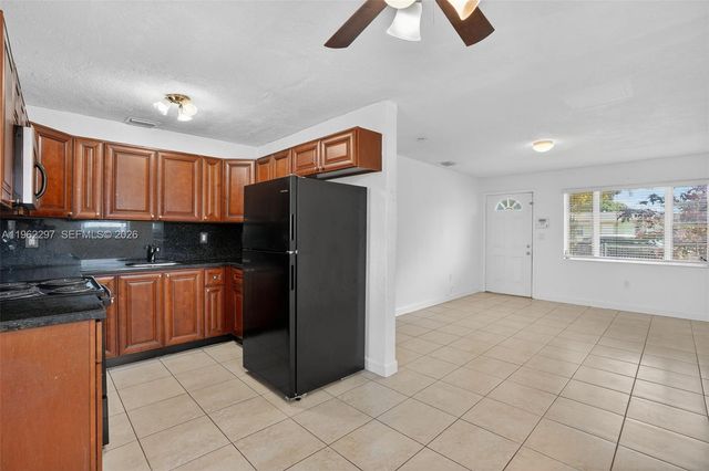 10325 149, Miami, FL 33176