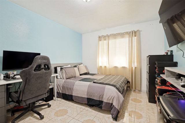 1429 Meandering Way, Garland, TX 75040