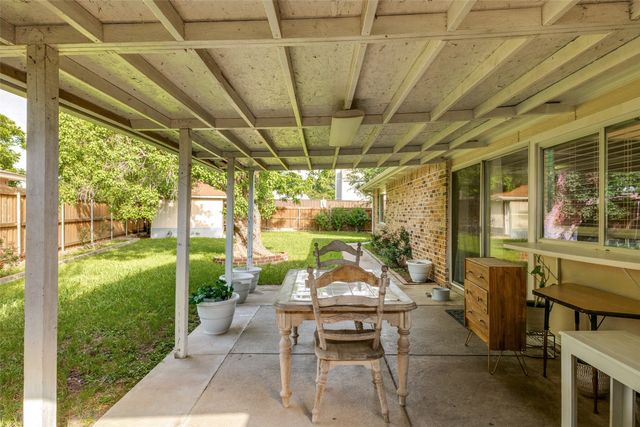 1429 Meandering Way, Garland, TX 75040