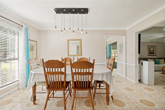 1429 Meandering Way, Garland, TX 75040