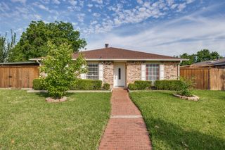 1429 Meandering Way, Garland, TX 75040