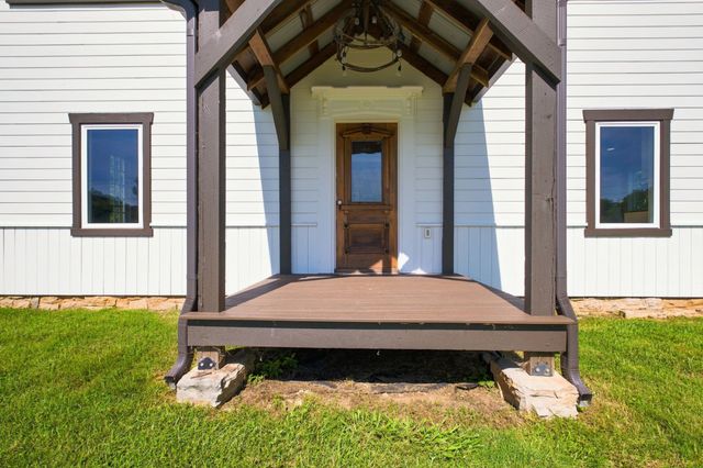 4824 Campbellsville Pike, Columbia, TN 38401