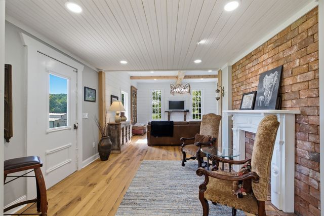 4824 Campbellsville Pike, Columbia, TN 38401