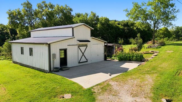 4824 Campbellsville Pike, Columbia, TN 38401