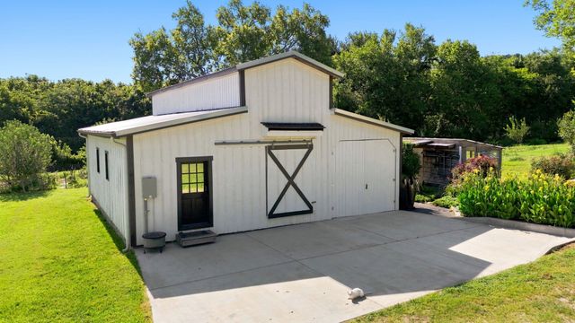4824 Campbellsville Pike, Columbia, TN 38401