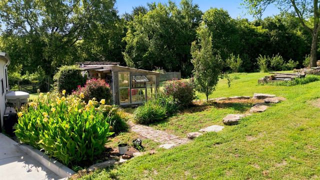 4824 Campbellsville Pike, Columbia, TN 38401