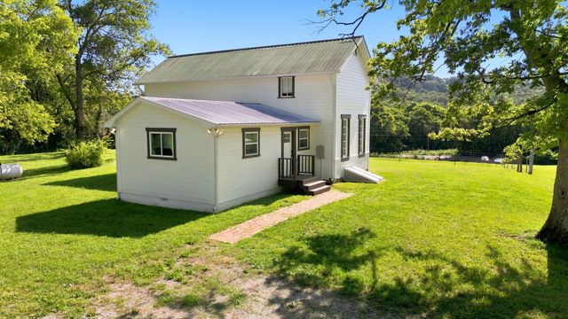 4824 Campbellsville Pike, Columbia, TN 38401
