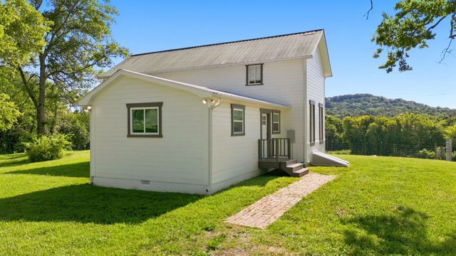 4824 Campbellsville Pike, Columbia, TN 38401