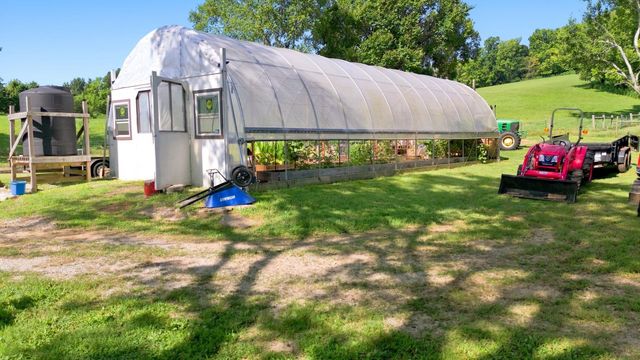 4824 Campbellsville Pike, Columbia, TN 38401