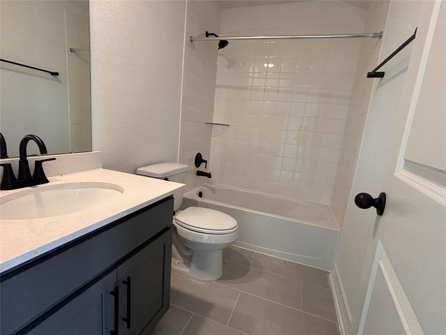 7719 Jade Crest Drive, Angleton, TX 77515