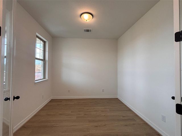 7719 Jade Crest Drive, Angleton, TX 77515