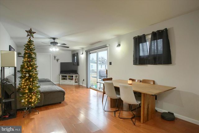 17 COURTLAND RD, Camp Hill, PA 17011