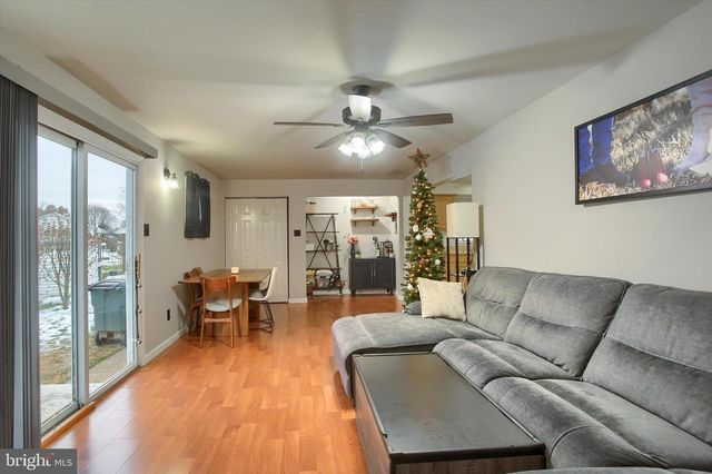 17 COURTLAND RD, Camp Hill, PA 17011