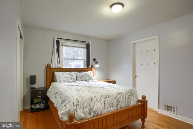 17 COURTLAND RD, Camp Hill, PA 17011