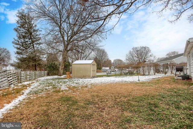 17 COURTLAND RD, Camp Hill, PA 17011