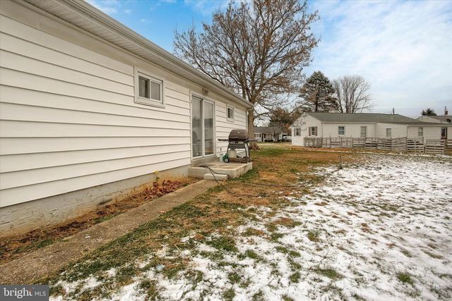 17 COURTLAND RD, Camp Hill, PA 17011